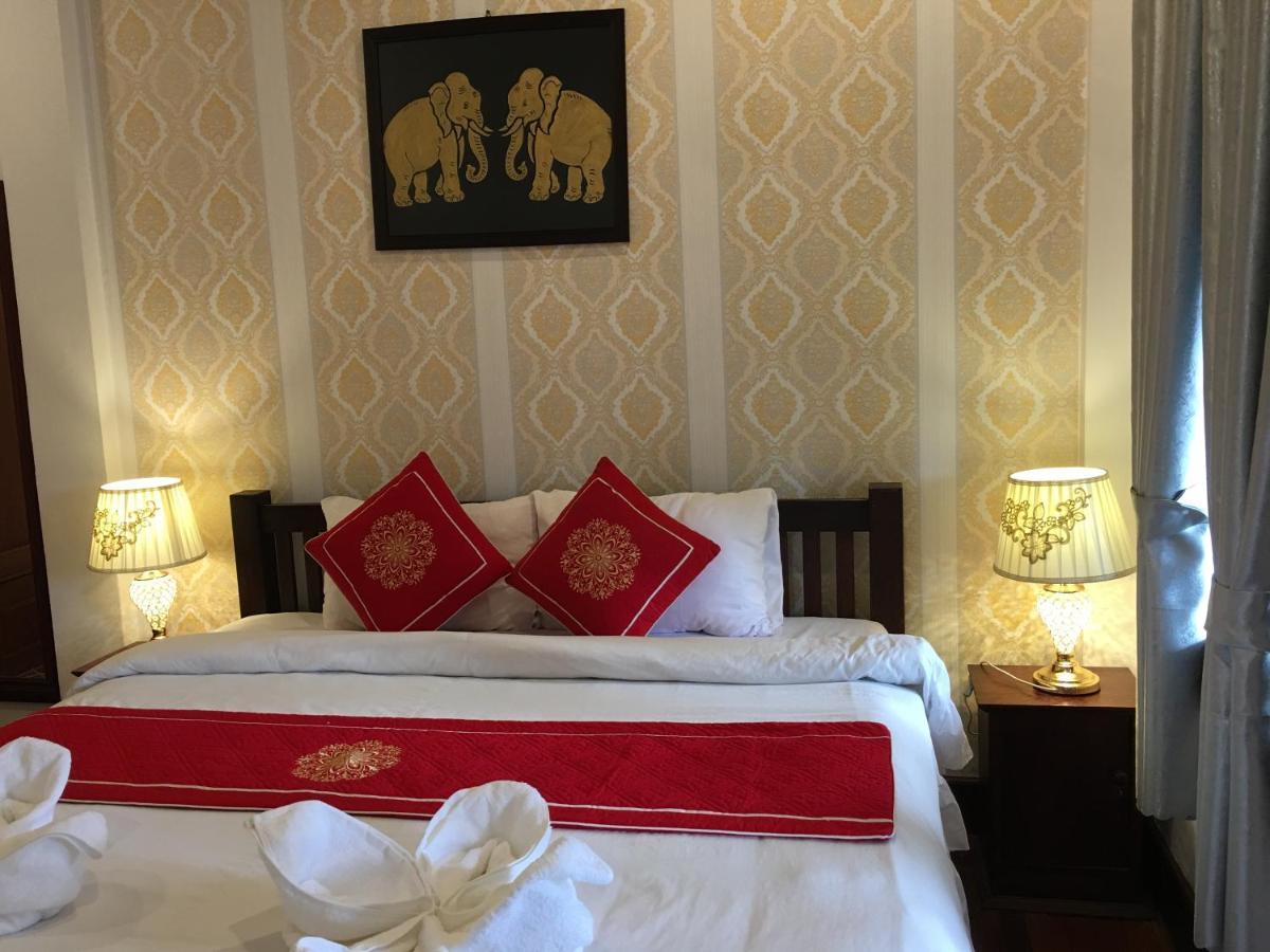 Luang Prabang Pangkham Hotel Екстериор снимка