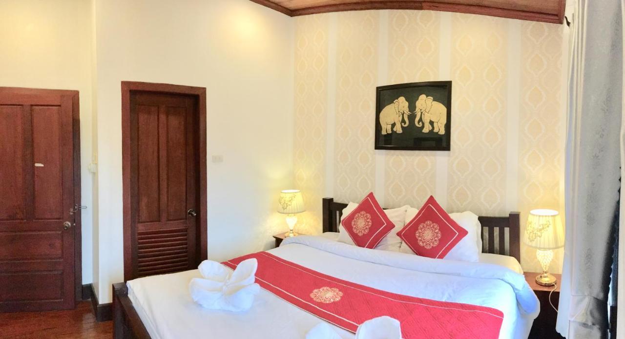 Luang Prabang Pangkham Hotel Екстериор снимка